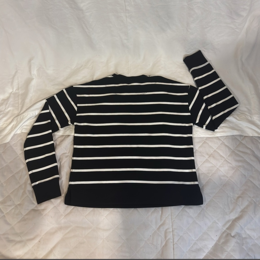 Danskin Women's Black and White Striped Top.ut910 - Picture 10 of 10